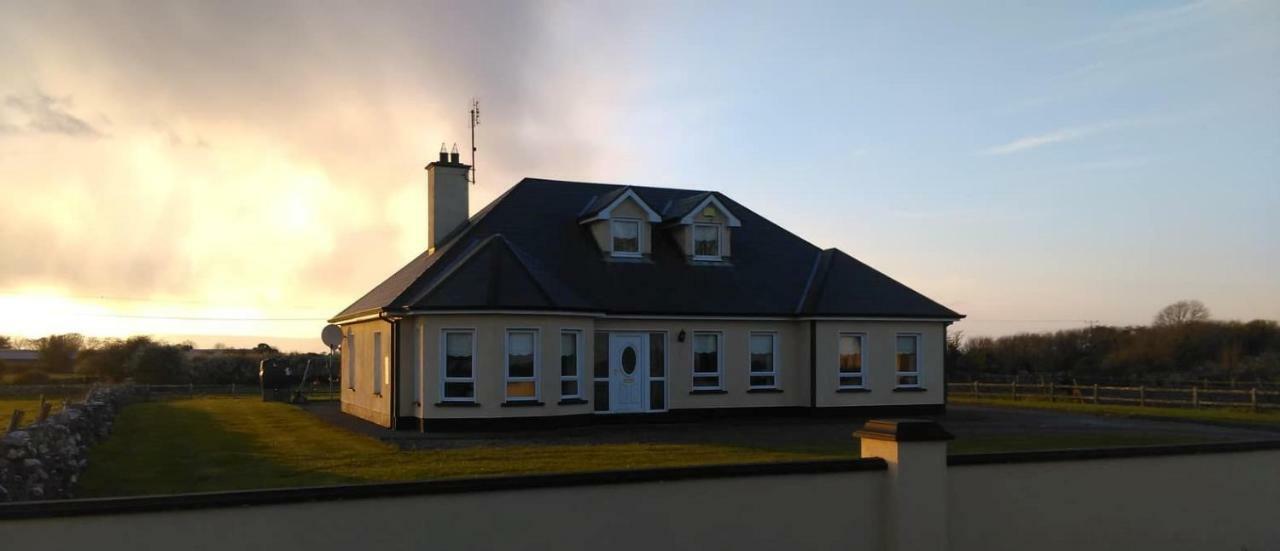 Warm And Welcoming Family Home Ballinrobe Eksteriør bilde